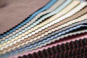 Livro De Amostras De Cores Com Tecidos De Renda Para Lingerie E Cetim.